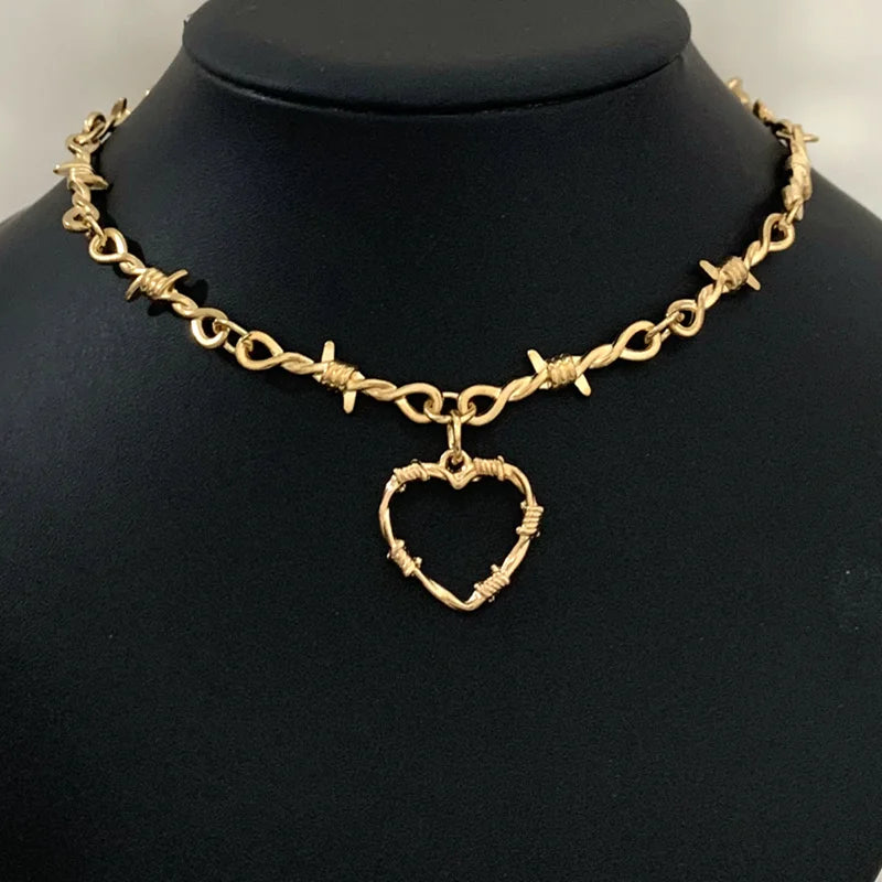 Small Wire Brambles Iron Heart Choker Necklace Women Hip-Hop Gothic Punk Style Barbed Wire Little Thorns Chain Choker Gifts